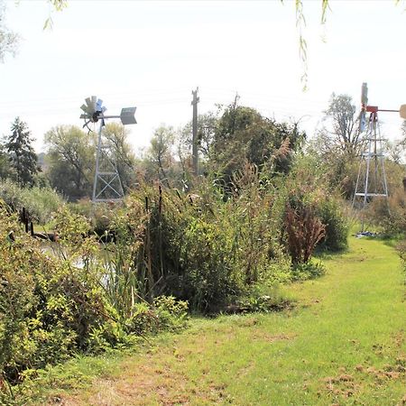 Rum Bridge "Owl Watch" Wooden Tipi Hotel Sudbury  Luaran gambar