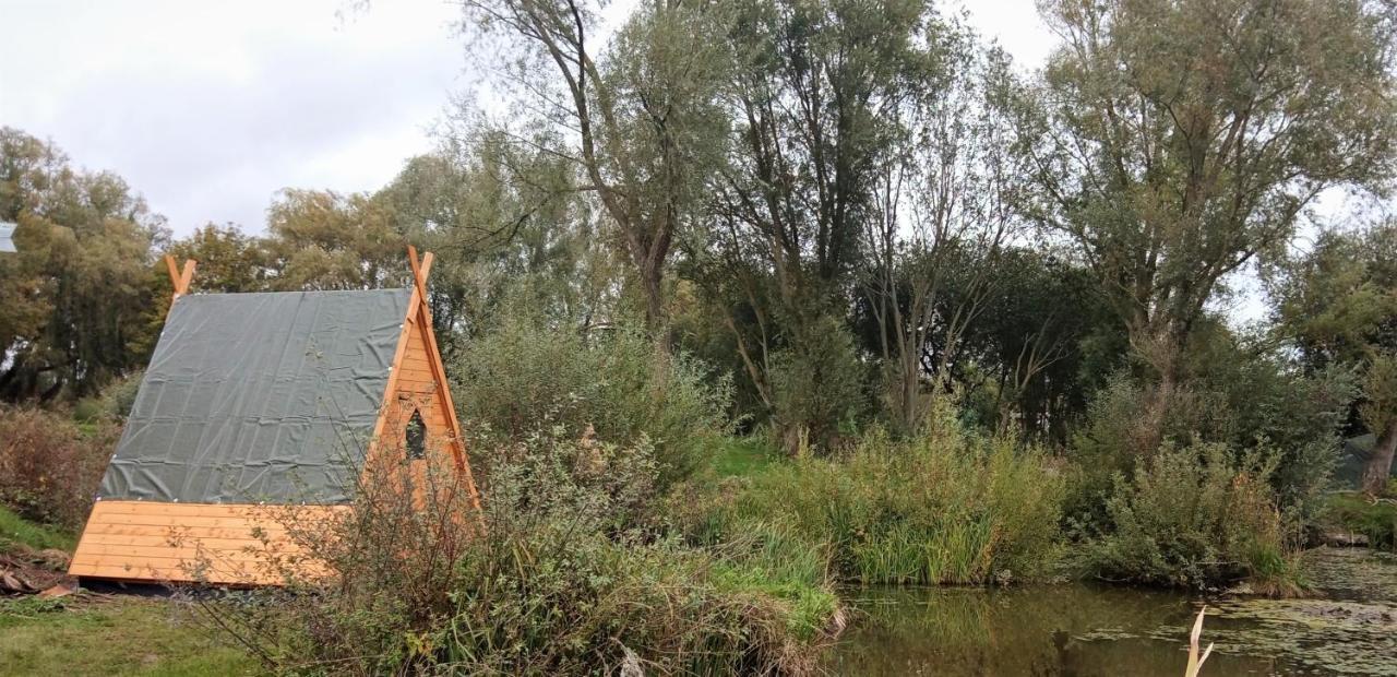 Rum Bridge "Owl Watch" Wooden Tipi Hotel Sudbury  Luaran gambar